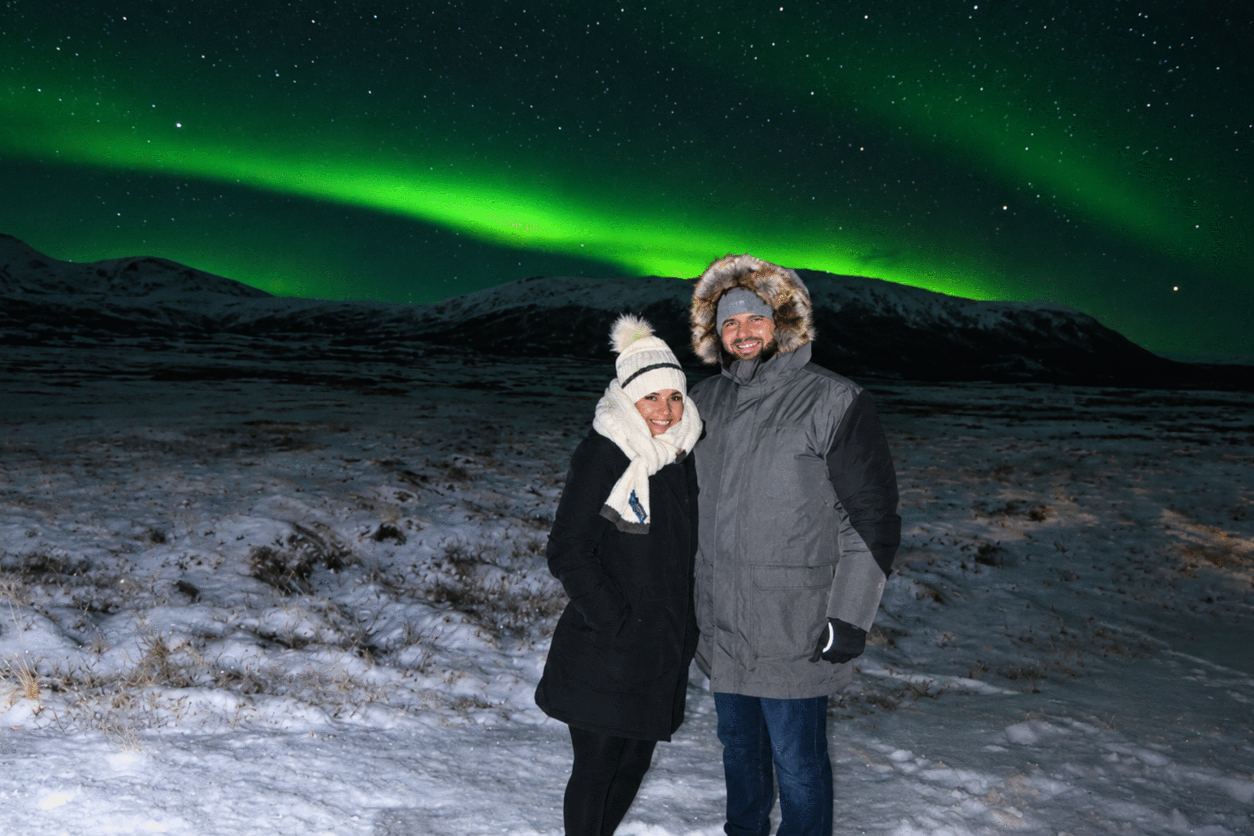 Pareja disfrutando un viaje a su medida